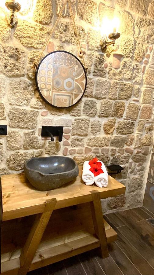 Stone Cave Suite Rhodes City المظهر الخارجي الصورة
