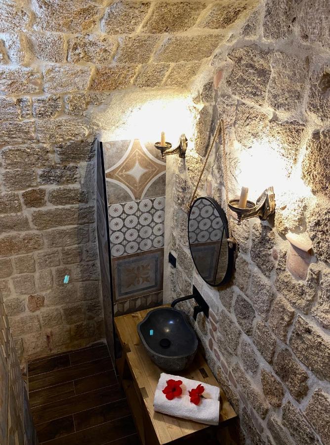 Stone Cave Suite Rhodes City المظهر الخارجي الصورة