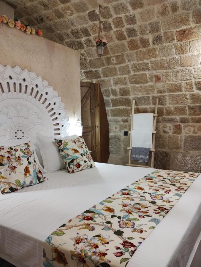 Stone Cave Suite Rhodes City المظهر الخارجي الصورة