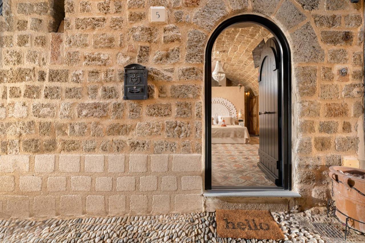 Stone Cave Suite Rhodes City المظهر الخارجي الصورة