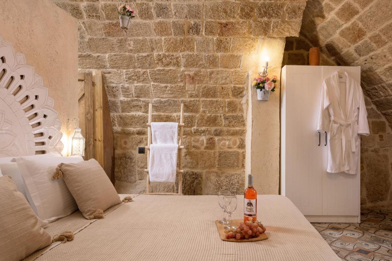 Stone Cave Suite Rhodes City المظهر الخارجي الصورة